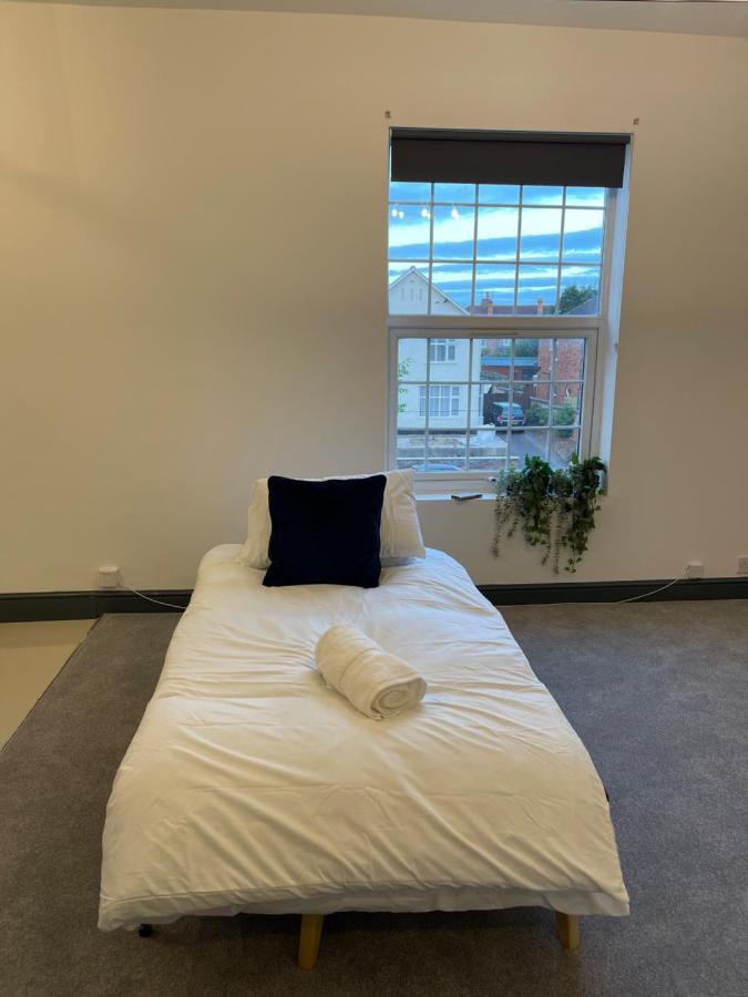 Yo Room! Apartments- Next To City Centre Apartment - With Free Parking 莱切斯特 外观 照片