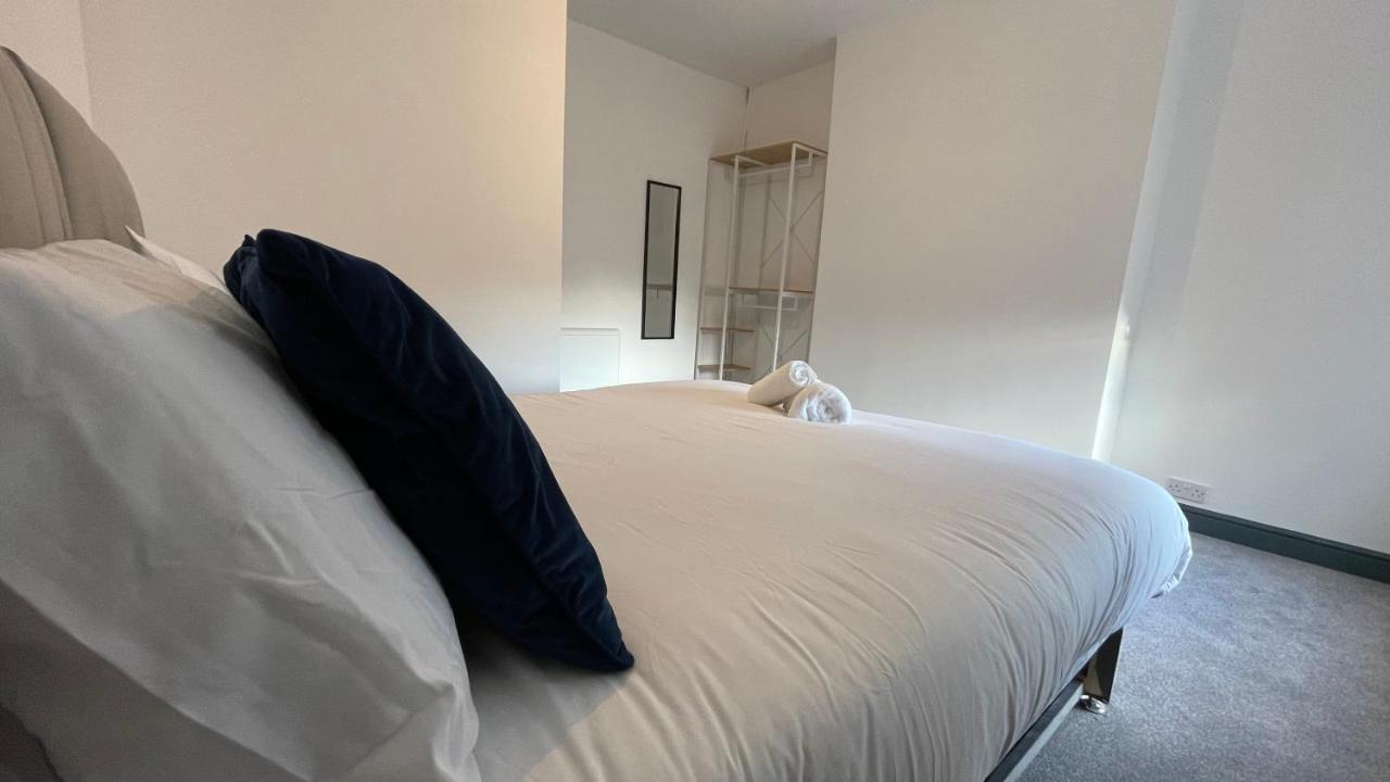 Yo Room! Apartments- Next To City Centre Apartment - With Free Parking 莱切斯特 外观 照片